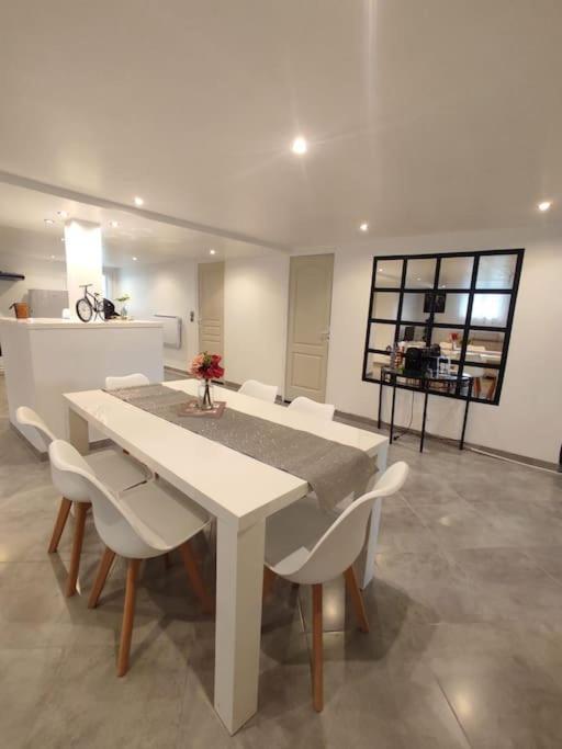Appartement 100M2, Independant Dans Notre Maison Garennes-sur-Eure Buitenkant foto