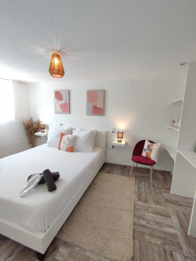 Appartement 100M2, Independant Dans Notre Maison Garennes-sur-Eure Buitenkant foto