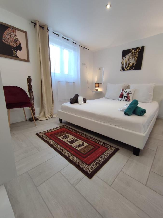 Appartement 100M2, Independant Dans Notre Maison Garennes-sur-Eure Buitenkant foto